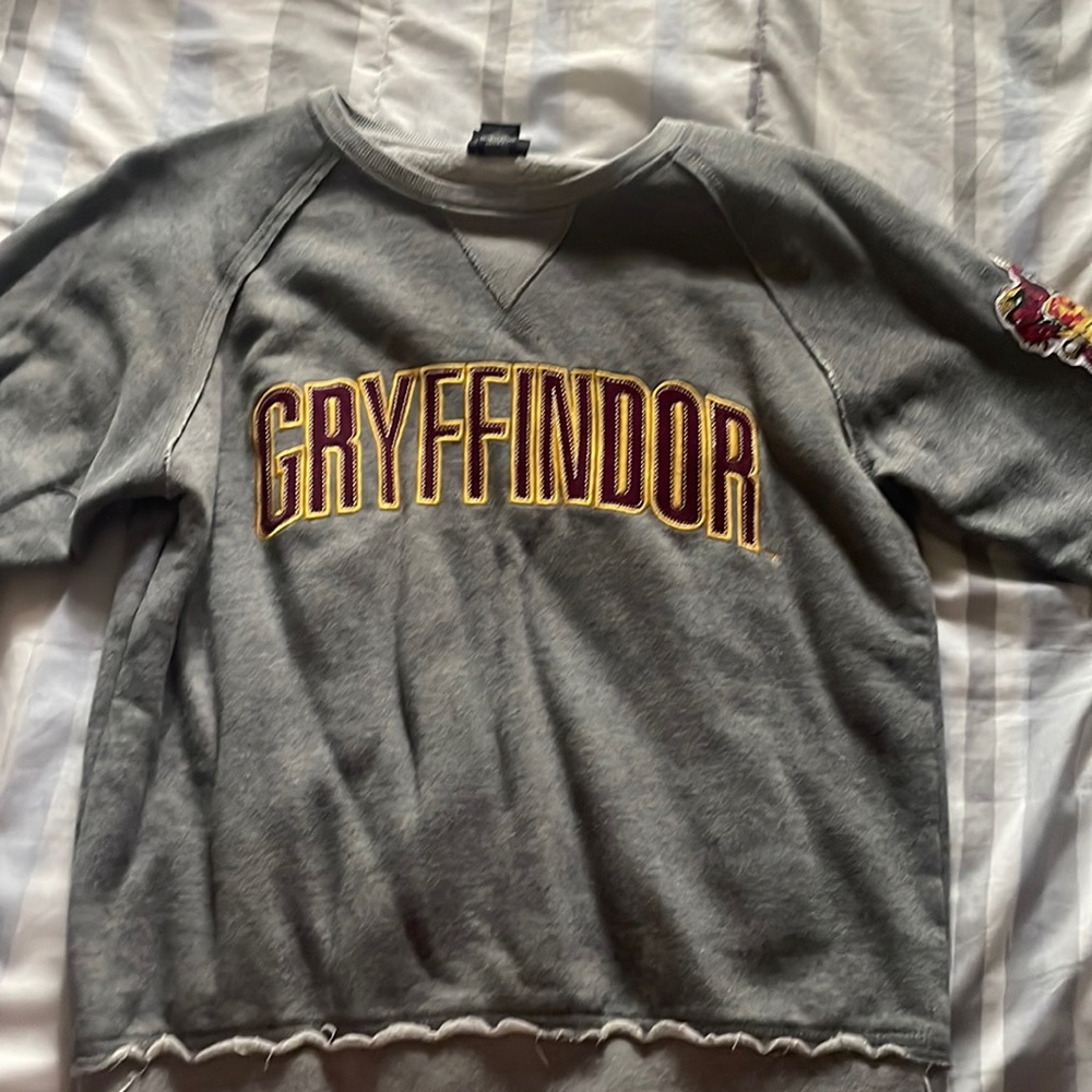 gryffindor sweatshirt